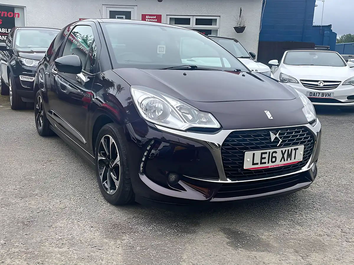 Used 2016 DS DS 3 Elegance Purple - Interior and Exterior details 9