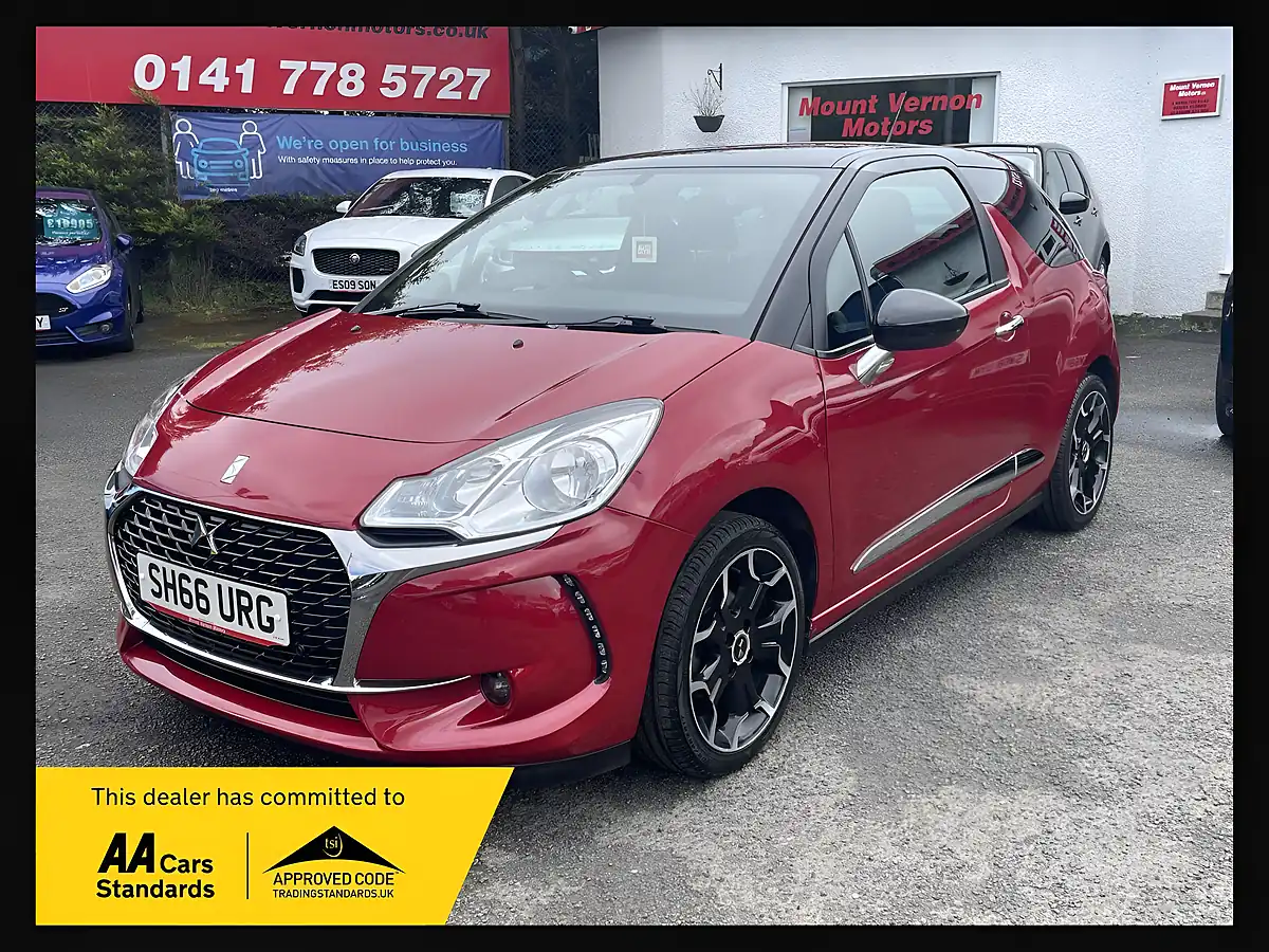 Used 2016 DS DS 3 Elegance Red - Interior and Exterior details 2