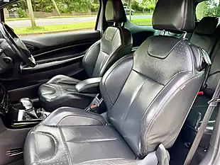 Used 2016 DS DS 3 Givenchy Le Makeup White - Interior and Exterior details 11