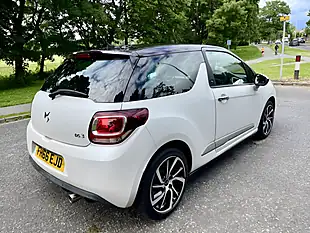 Used 2016 DS DS 3 Givenchy Le Makeup White - Interior and Exterior details 5
