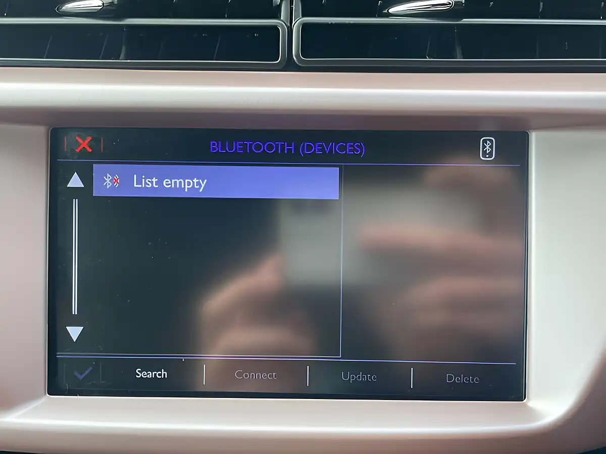 Used 2016 DS DS 3 Givenchy Le Makeup White - Interior and Exterior details 16