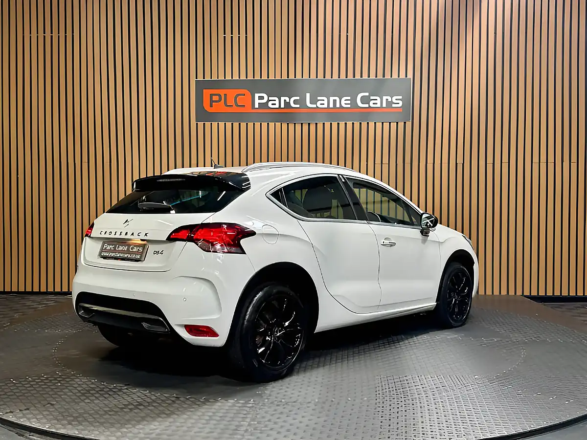 Used 2016 DS DS 4 Crossback White - Interior and Exterior details 3