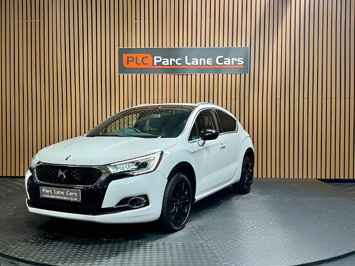 Used 2016 DS DS 4 Crossback White - Interior and Exterior details 7