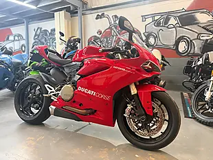 Used 2016 Ducati 1299 Panigale Red - Interior and Exterior details 6