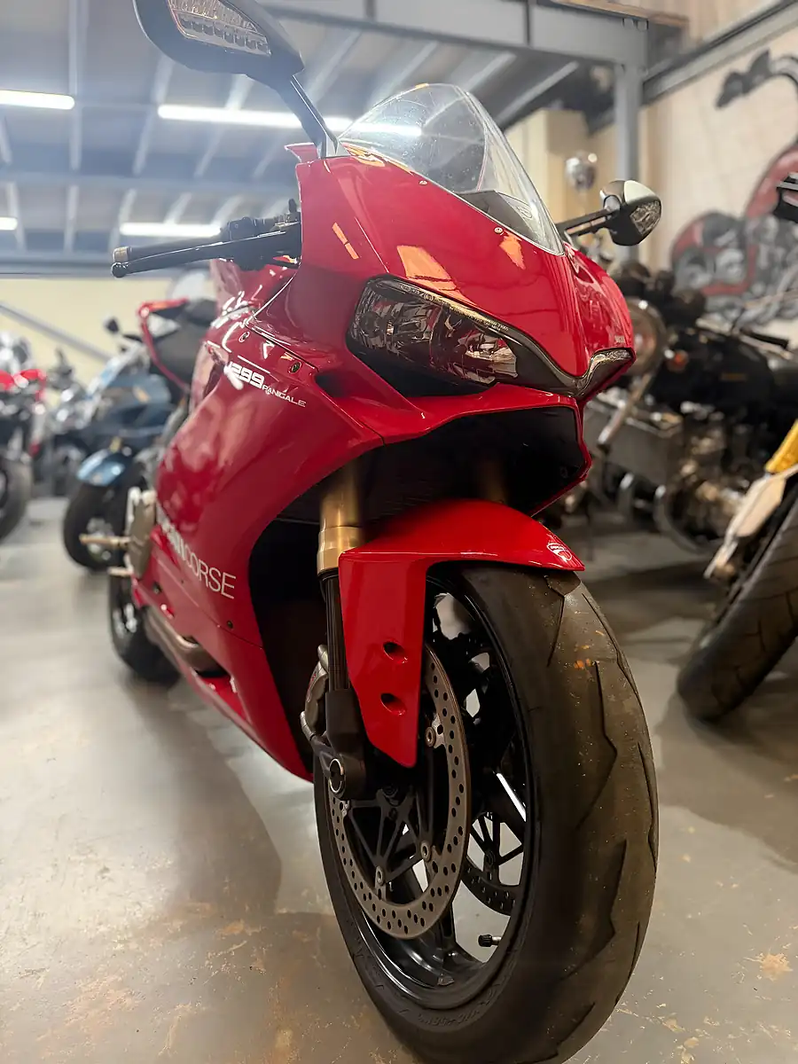 Used 2016 Ducati 1299 Panigale Red - Interior and Exterior details 7
