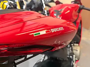 Used 2016 Ducati 1299 Panigale Red - Interior and Exterior details 8
