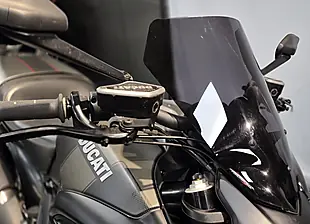 Used 2016 Ducati Diavel Carbon Ashphalt Grey/Carbon - Interior and Exterior details 8