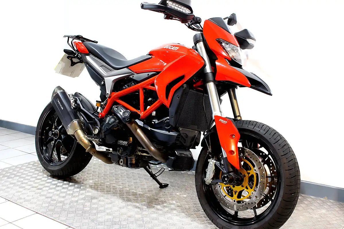 Used 2016 Ducati Hypermotard 939 Red - Interior and Exterior details 2