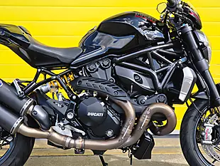Used 2016 Ducati Monster 1200 R Black - Interior and Exterior details 10