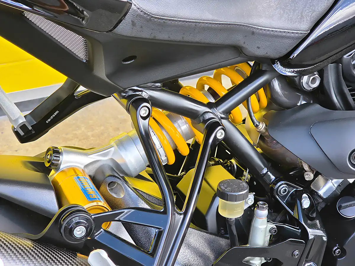 Used 2016 Ducati Monster 1200 R Black - Interior and Exterior details 11