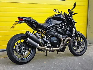 Used 2016 Ducati Monster 1200 R Black - Interior and Exterior details 4