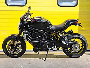 Used 2016 Ducati Monster 1200 R Black - Interior and Exterior details 5