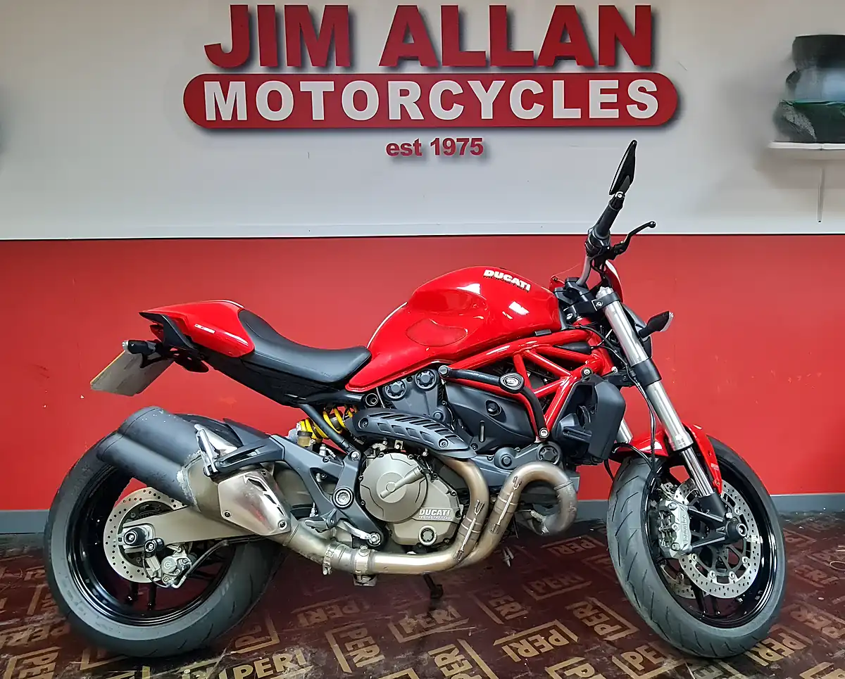Used 2016 Ducati Monster 821 Red - Front View