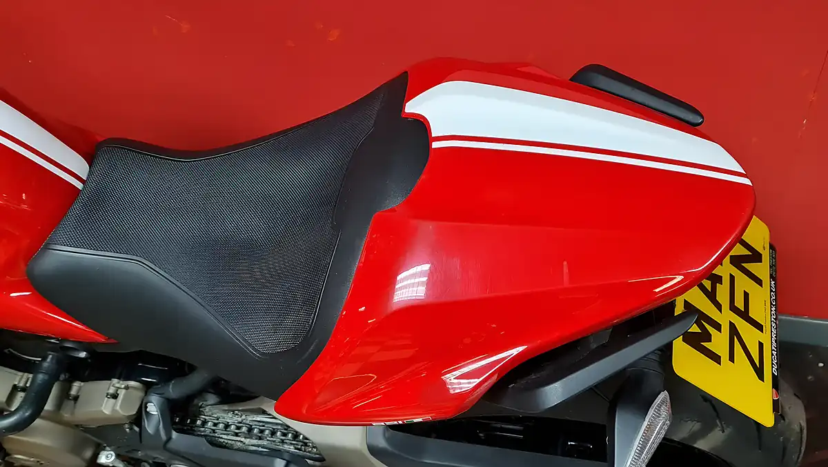 Used 2016 Ducati Monster 821 Red - Interior and Exterior details 14