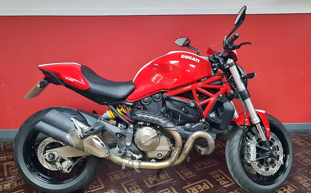 Used 2016 Ducati Monster 821 Red - Interior and Exterior details 9