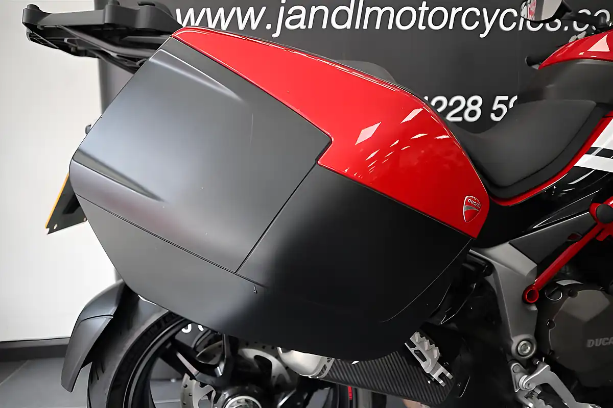 Used 2016 Ducati Multistrada 1200 Pikes Peak Touring Red - Interior and Exterior details 10