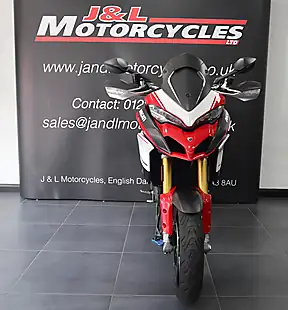 Used 2016 Ducati Multistrada 1200 Pikes Peak Touring Red - Interior and Exterior details 5