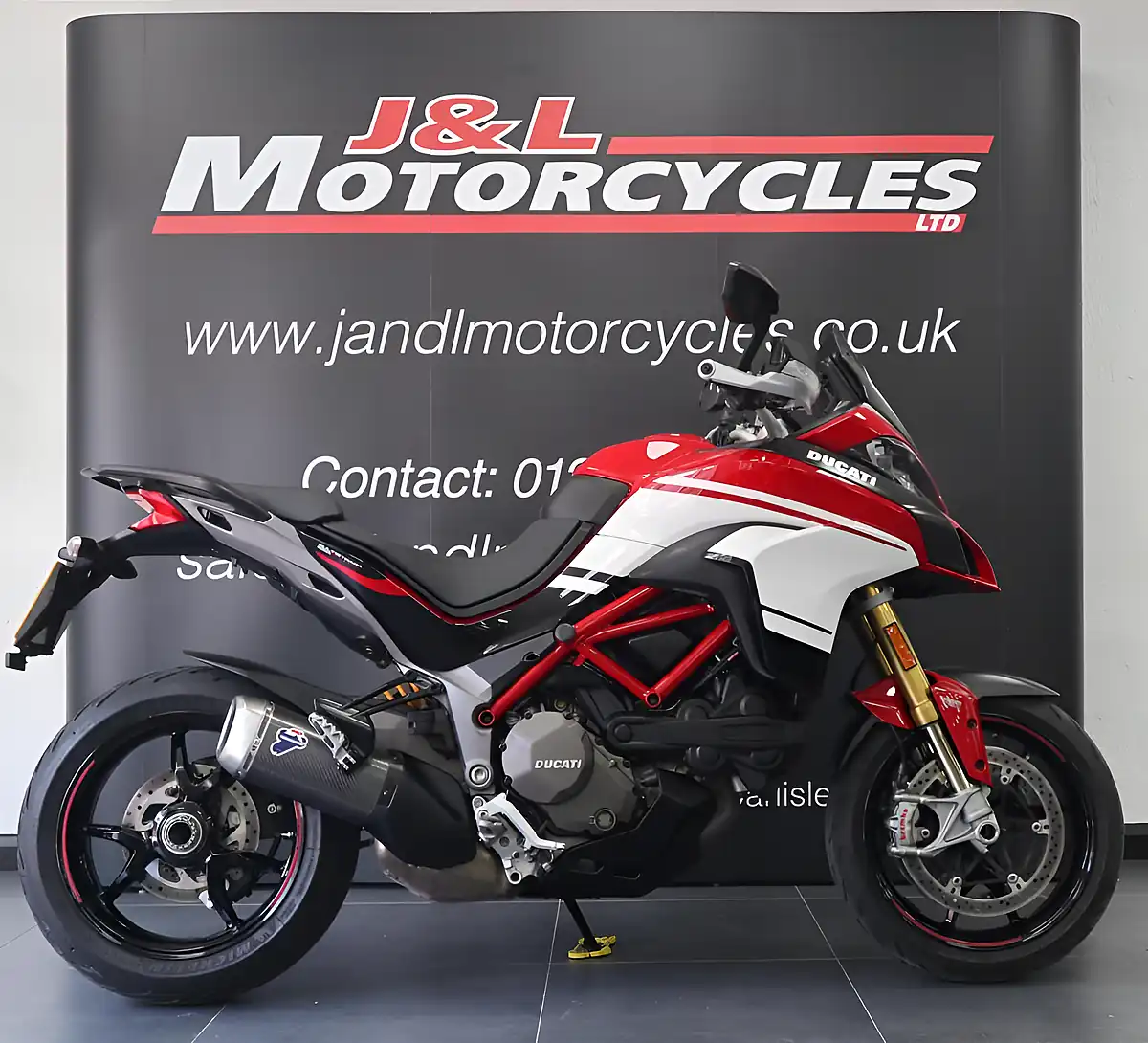 Used 2016 Ducati Multistrada 1200S Pikes Peak Red - Front View