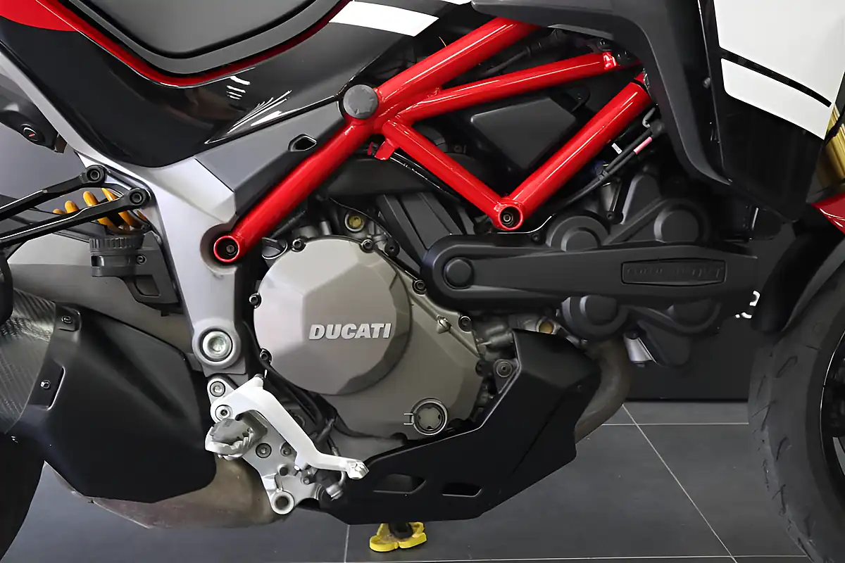 Used 2016 Ducati Multistrada 1200S Pikes Peak Red - Interior and Exterior details 8