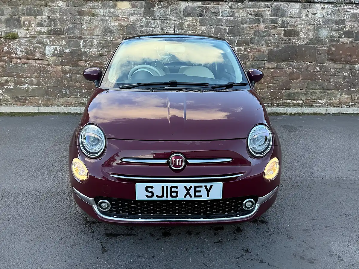 Used 2016 Fiat 500 Lounge Avantgarde Bordeaux - Interior and Exterior details 2
