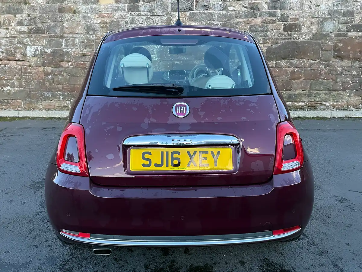 Used 2016 Fiat 500 Lounge Avantgarde Bordeaux - Interior and Exterior details 7