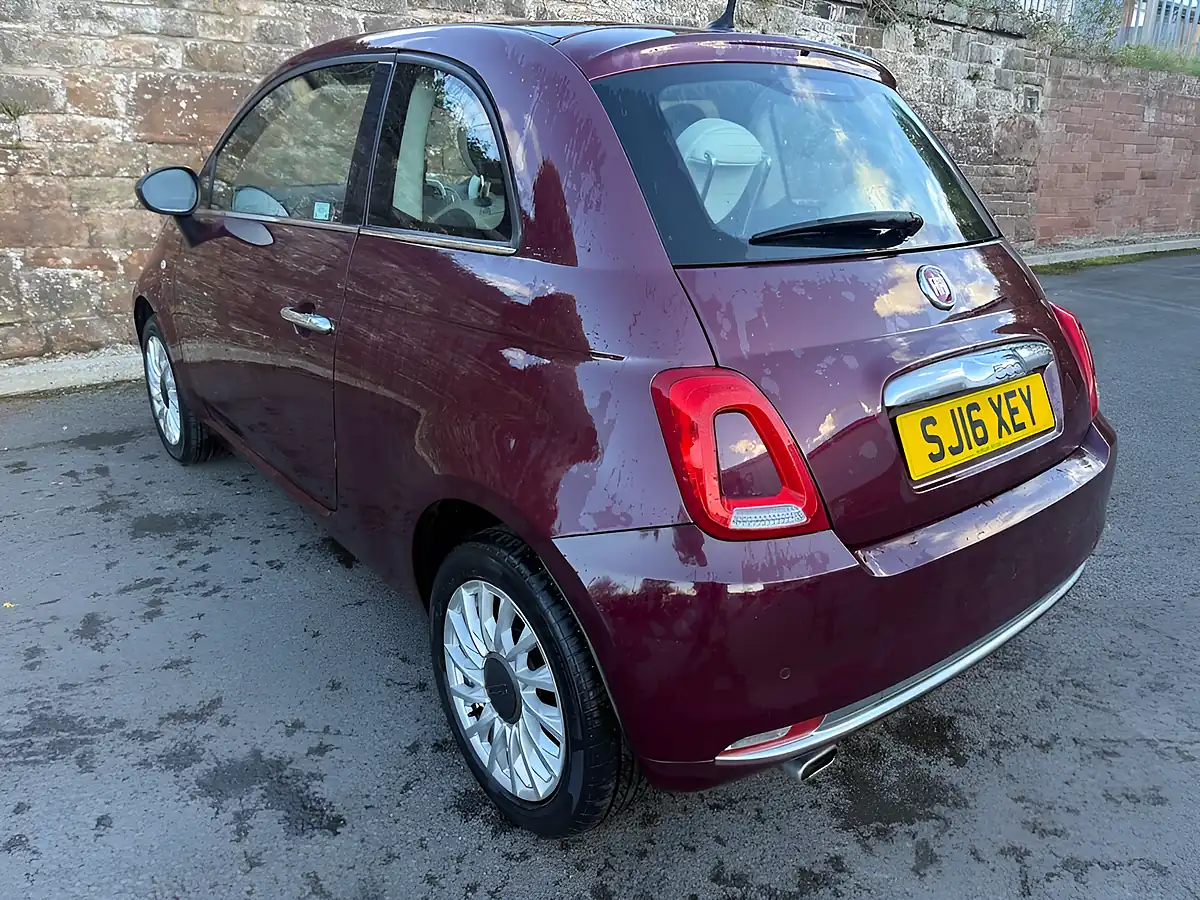 Used 2016 Fiat 500 Lounge Avantgarde Bordeaux - Interior and Exterior details 8