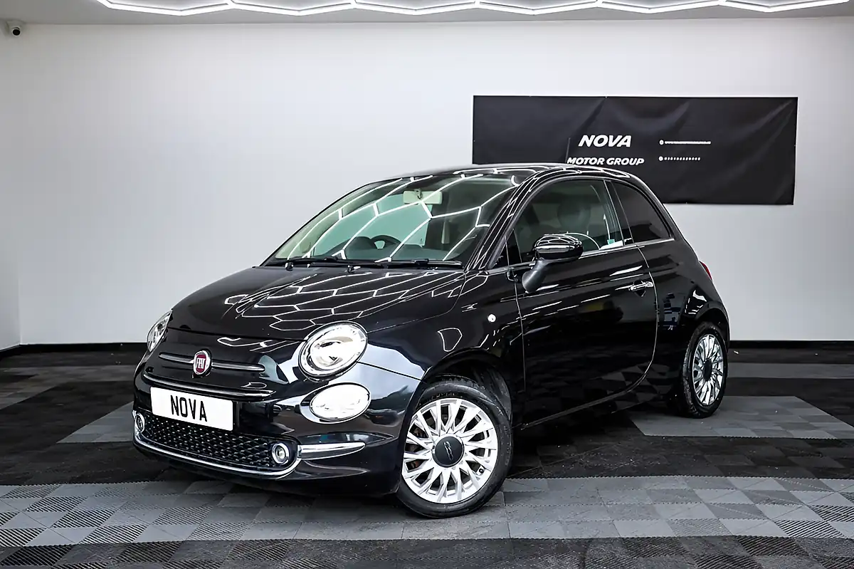 Used 2016 Fiat 500 Lounge Black - Front View