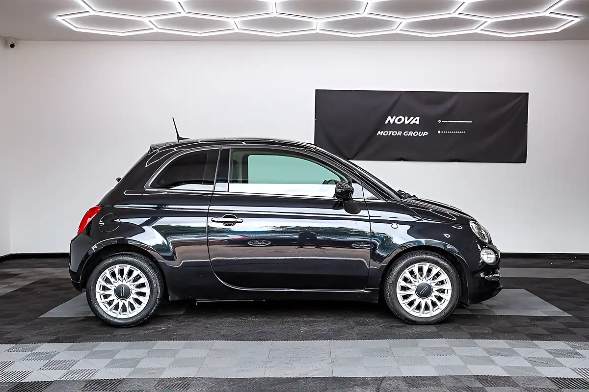 Used 2016 Fiat 500 Lounge Black - Interior and Exterior details 4