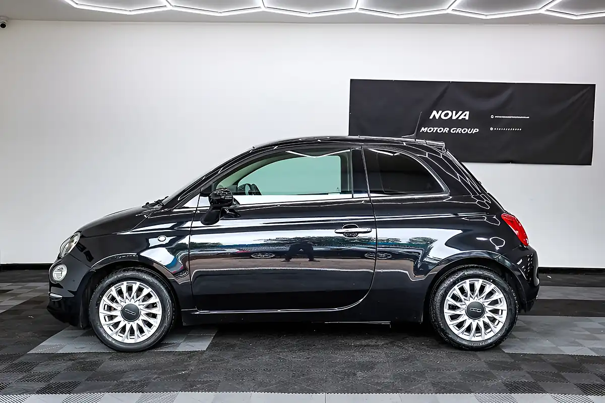 Used 2016 Fiat 500 Lounge Black - Interior and Exterior details 5