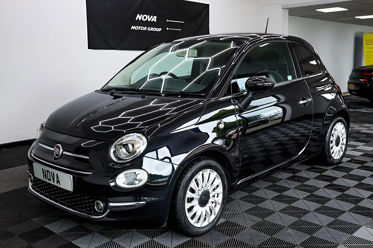 Used 2016 Fiat 500 Lounge Black - Interior and Exterior details 6