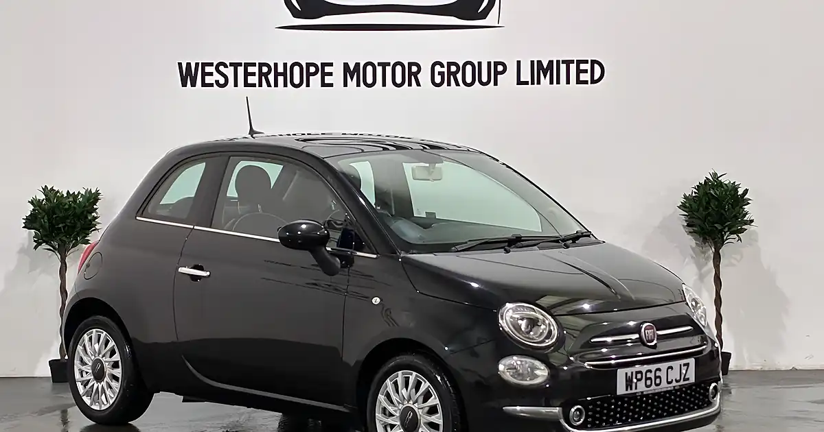 Used 2016 Fiat 500 Lounge Black - Front View