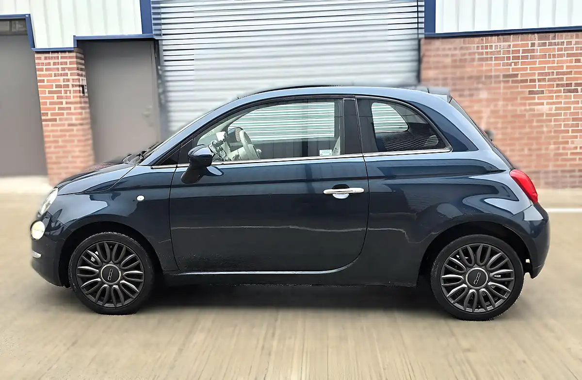 Used 2016 Fiat 500 Lounge Blue - Interior and Exterior details 10
