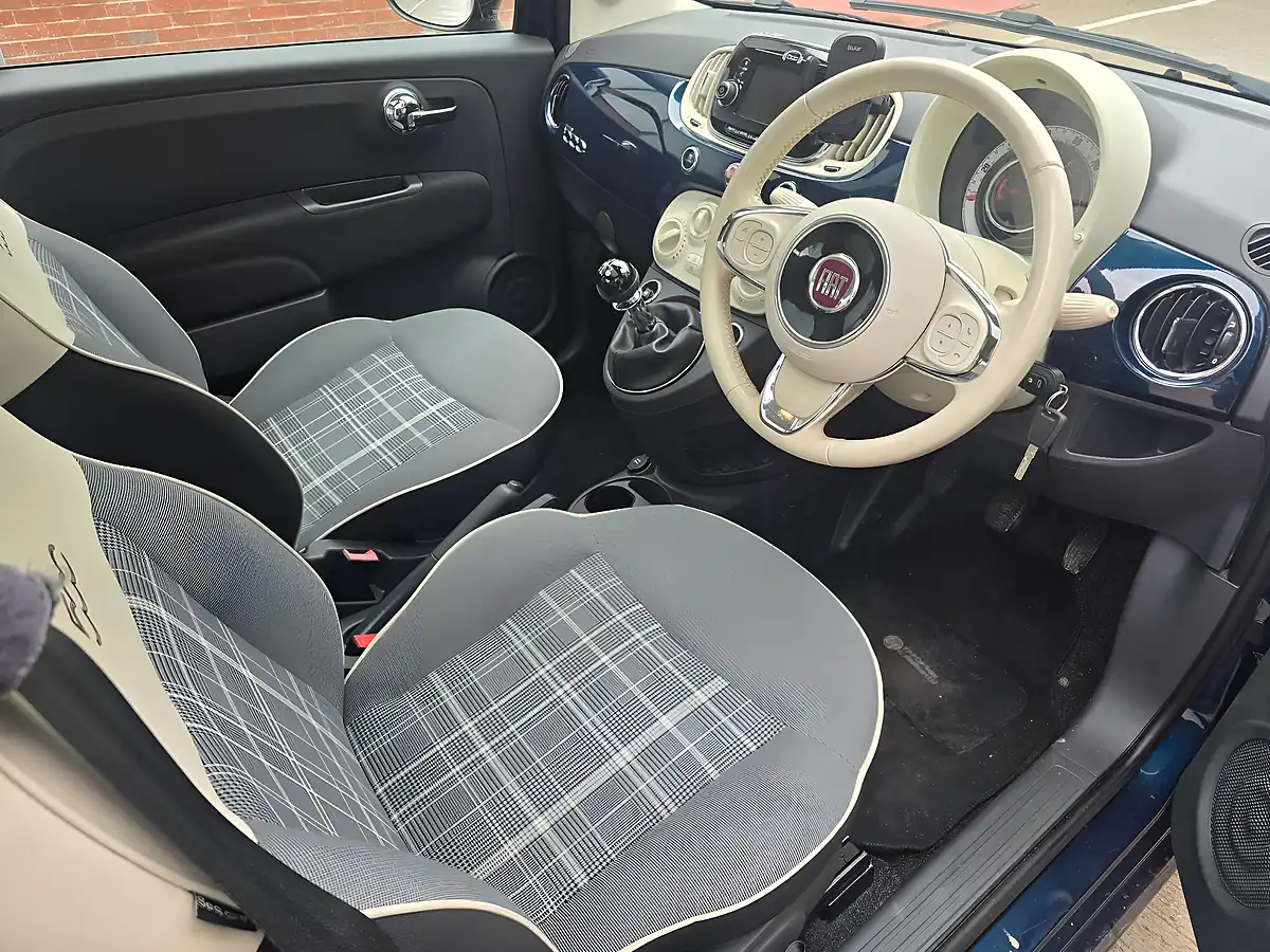 Used 2016 Fiat 500 Lounge Blue - Interior and Exterior details 2