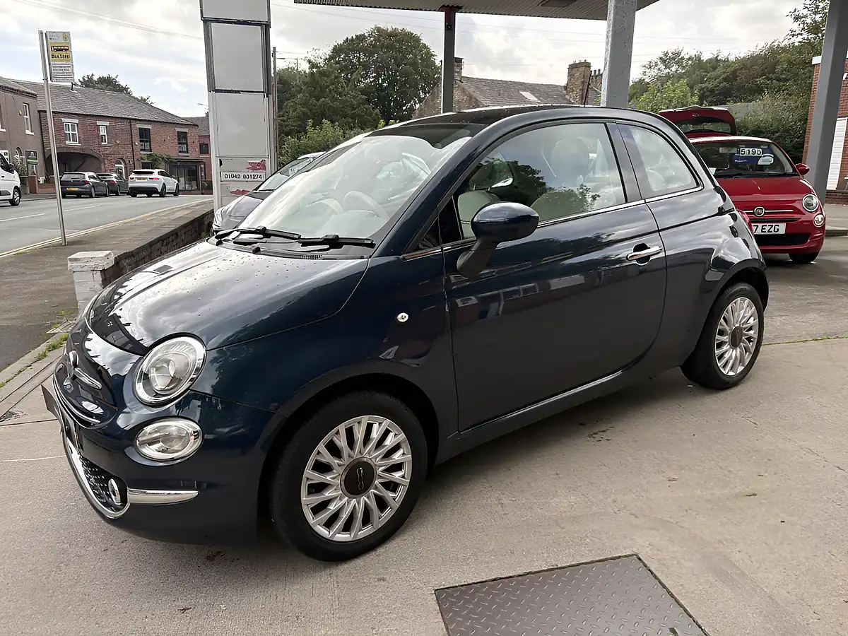Used 2016 Fiat 500 Lounge Blue - Interior and Exterior details 3