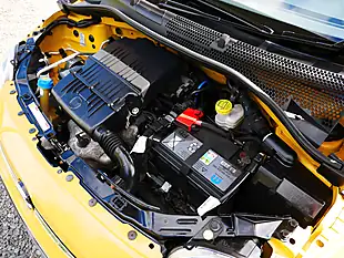 Used 2016 Fiat 500 Lounge Countrypolitan Yellow - Interior and Exterior details 16