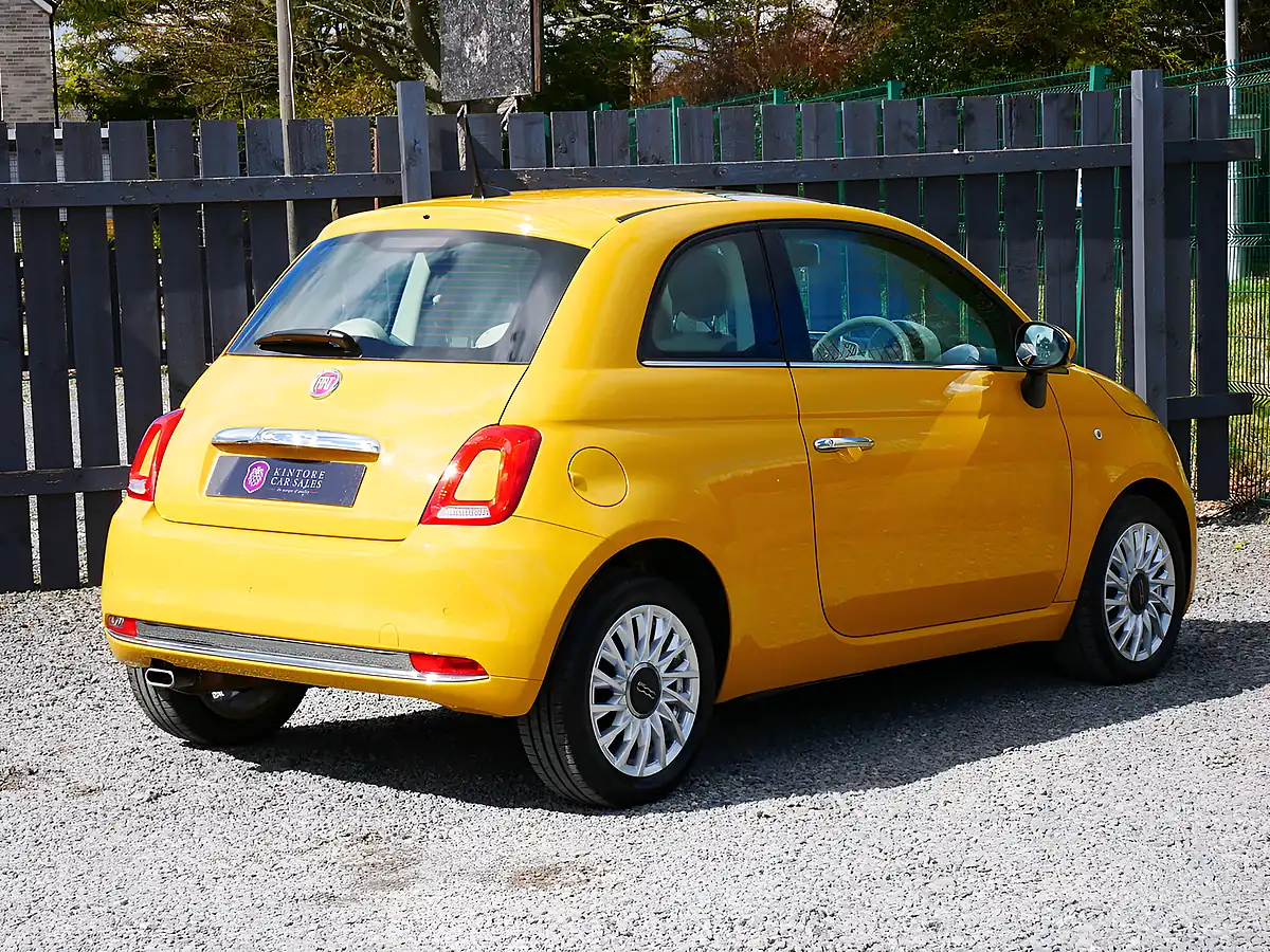 Used 2016 Fiat 500 Lounge Countrypolitan Yellow - Interior and Exterior details 9