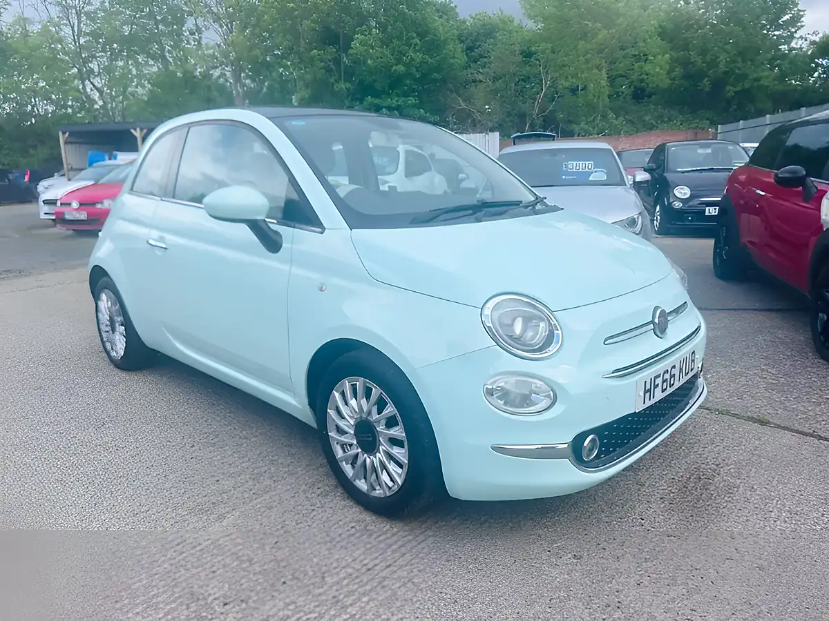 Used 2016 Fiat 500 Lounge Green - Front View