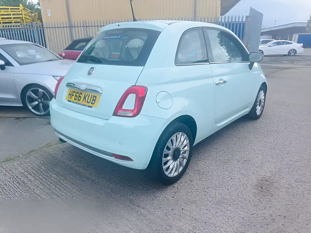 Used 2016 Fiat 500 Lounge Green - Interior and Exterior details 4