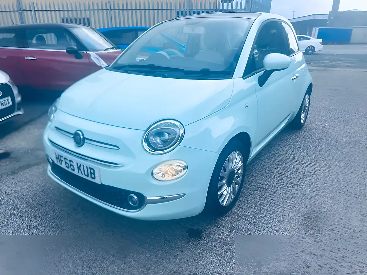Used 2016 Fiat 500 Lounge Green - Interior and Exterior details 6