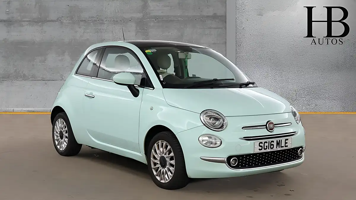 Used 2016 Fiat 500 Lounge Green - Front View