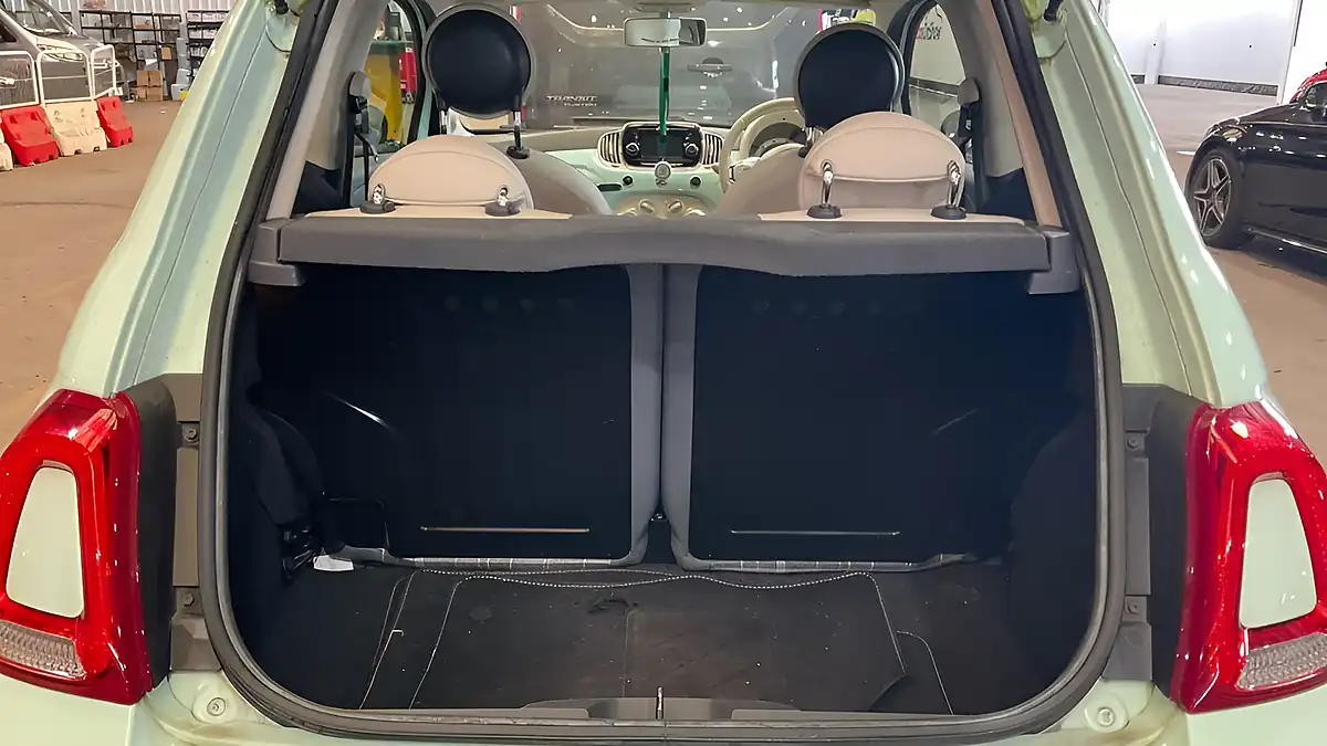 Used 2016 Fiat 500 Lounge Green - Interior and Exterior details 11
