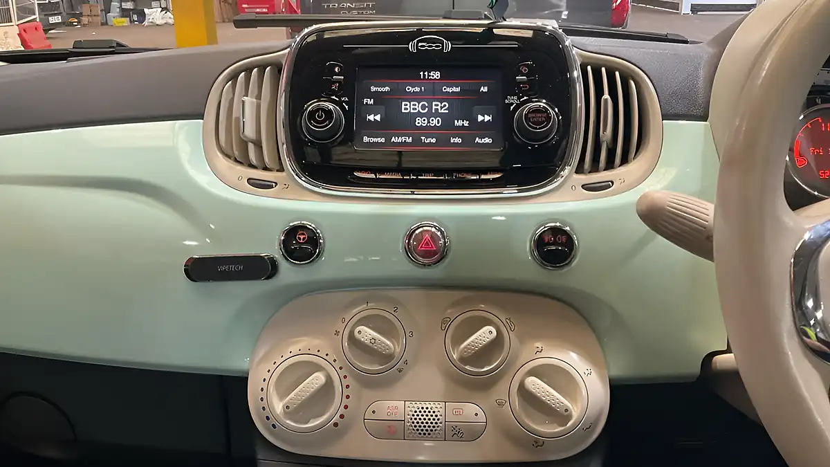 Used 2016 Fiat 500 Lounge Green - Interior and Exterior details 15