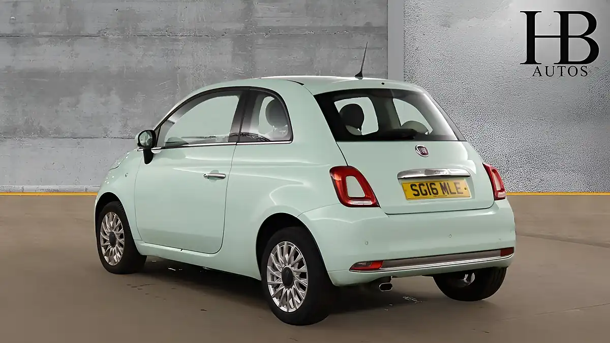 Used 2016 Fiat 500 Lounge Green - Interior and Exterior details 4