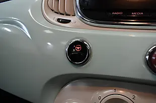 Used 2016 Fiat 500 Lounge Green - Interior and Exterior details 14