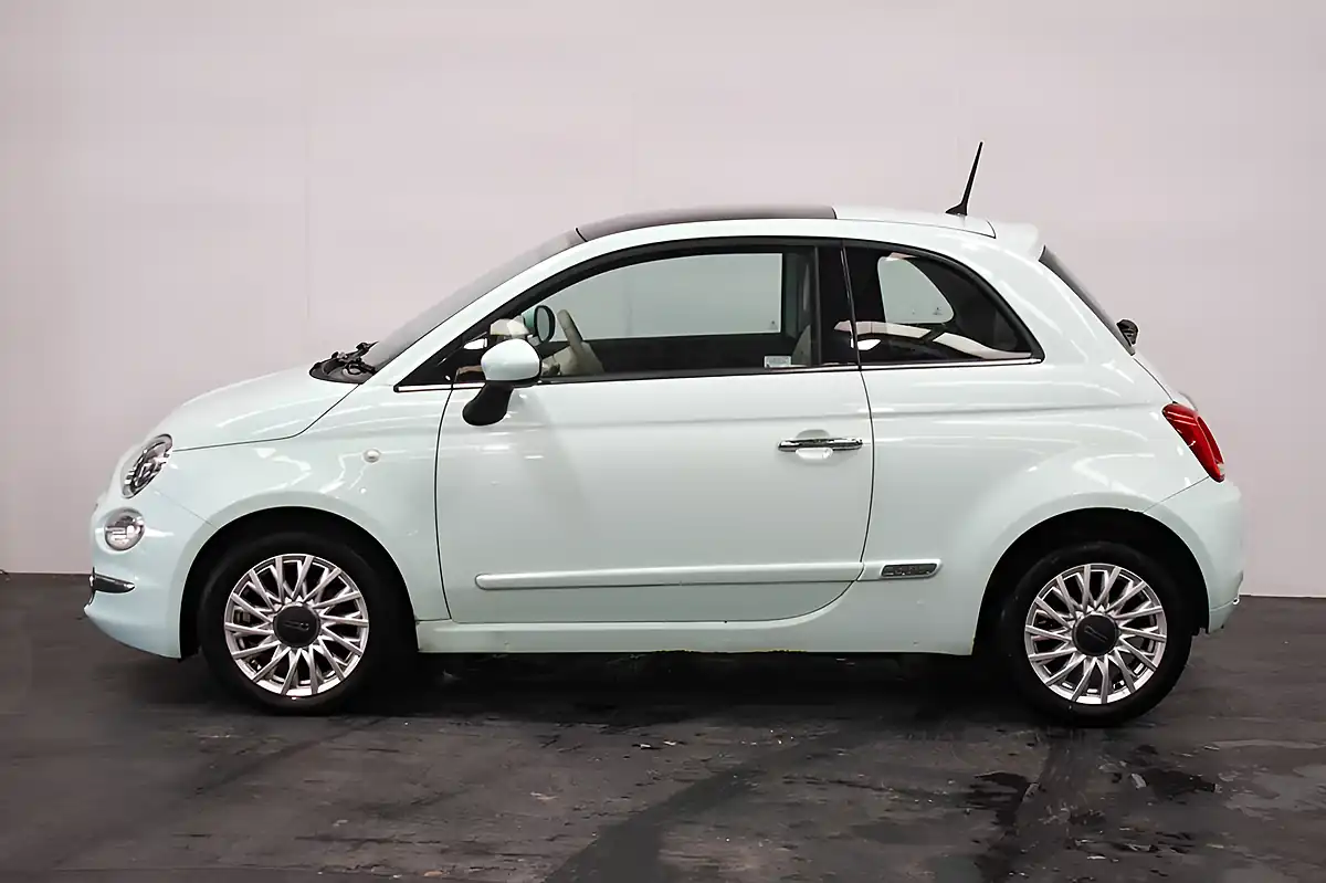 Used 2016 Fiat 500 Lounge Green - Interior and Exterior details 2