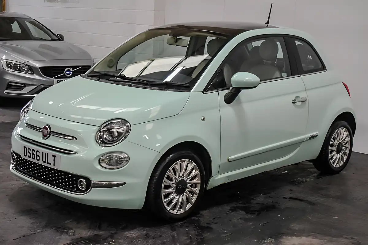 Used 2016 Fiat 500 Lounge Green - Interior and Exterior details 5