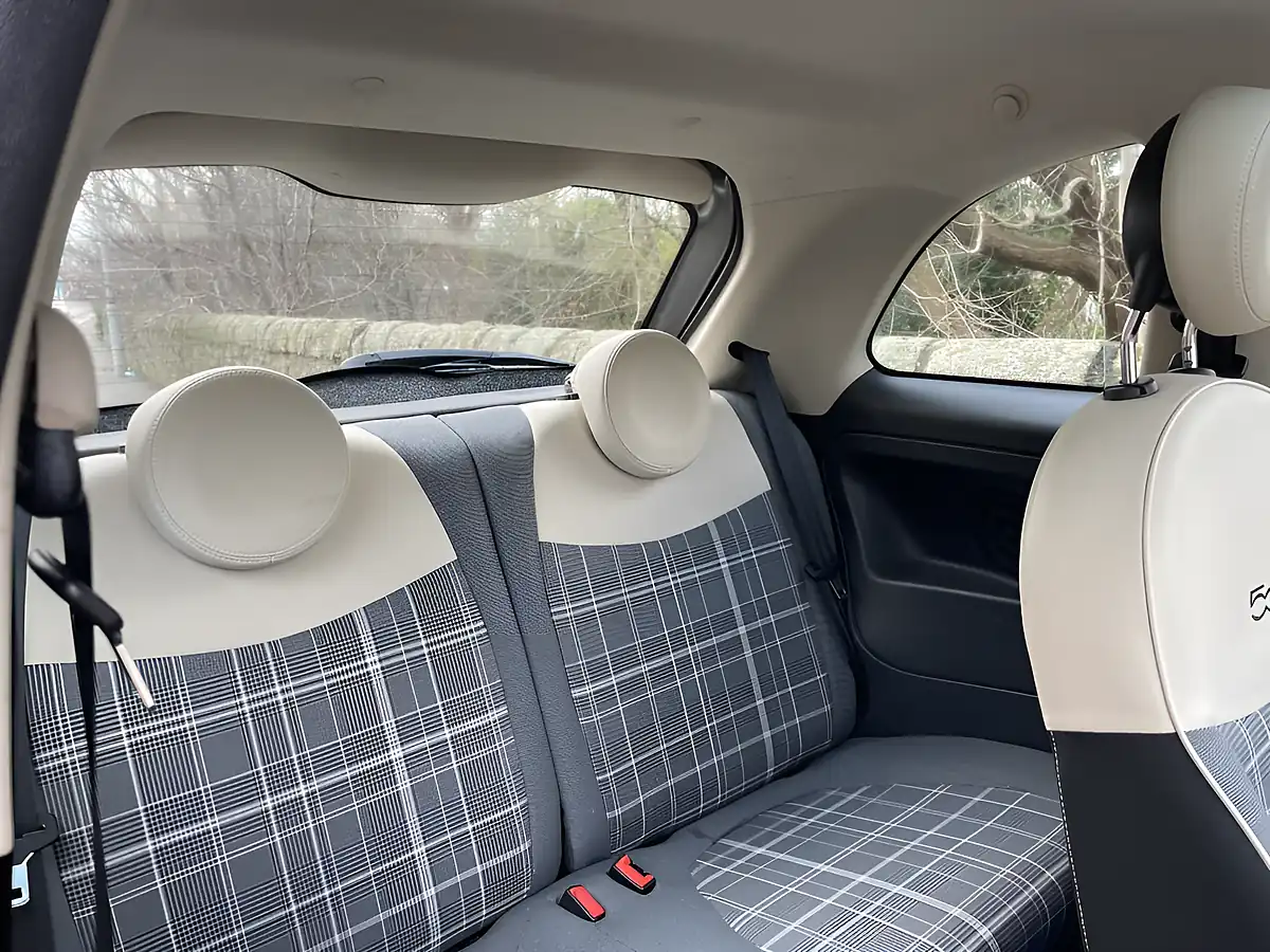 Used 2016 Fiat 500 Lounge Grey - Interior and Exterior details 4