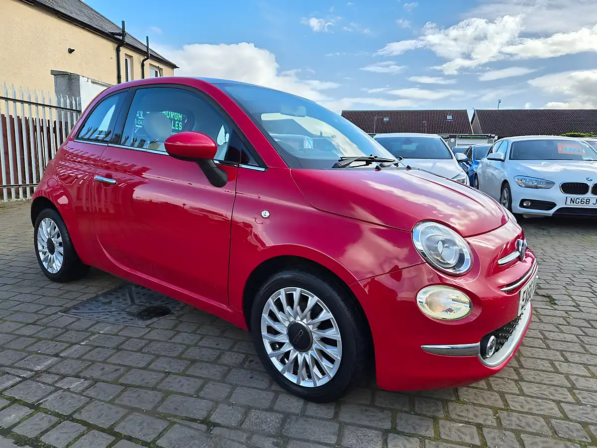 Used 2016 Fiat 500 Lounge Pasodoble Red - Front View