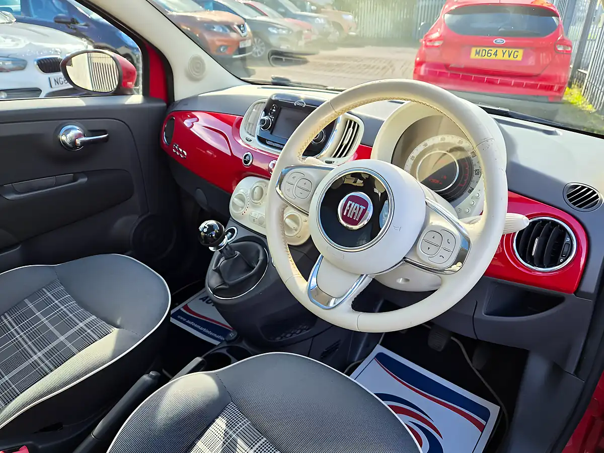 Used 2016 Fiat 500 Lounge Pasodoble Red - Interior and Exterior details 8