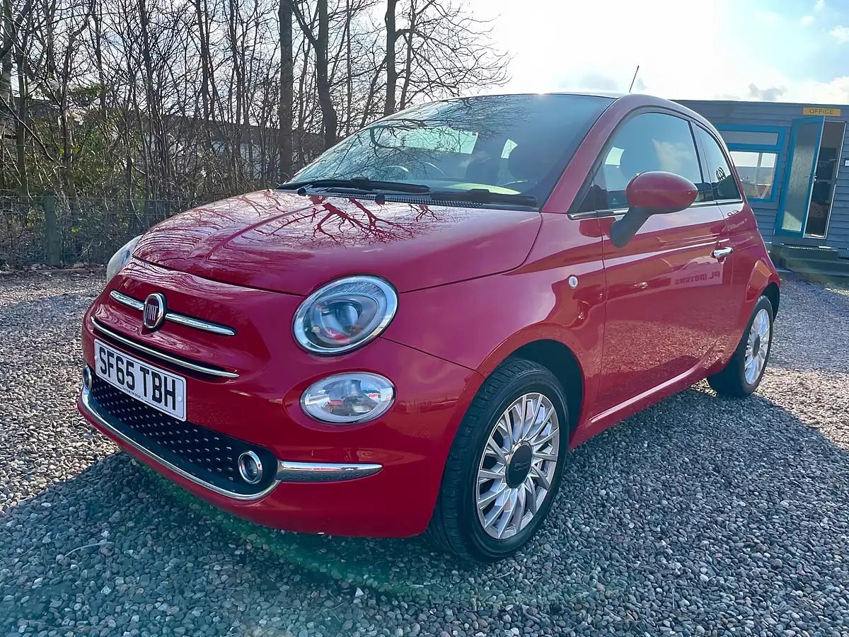Used 2016 Fiat 500 Lounge Red - Interior and Exterior details 2